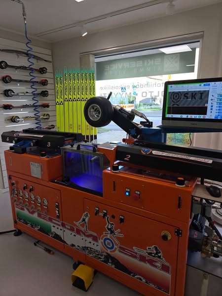 XCSkiGuru - Ski sharpening